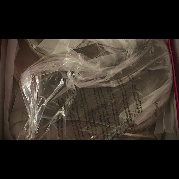 Size 10 woman’s booties - Picture 5 of 6